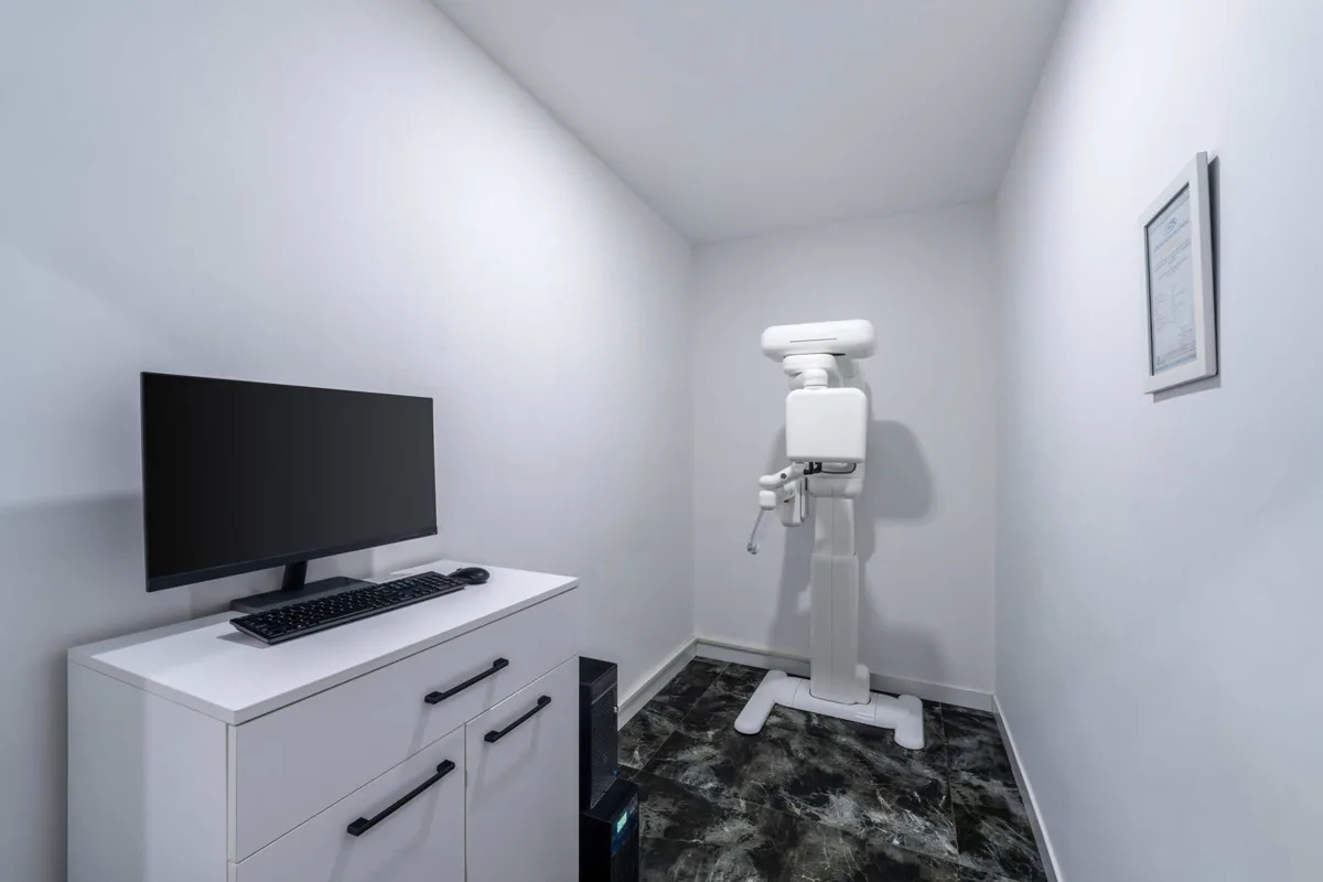 The X-ray and 3D scan room at Precious Dental